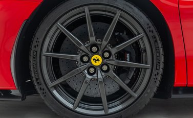 Ferrari SF90 Spider 30