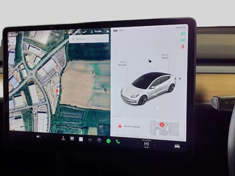 Tesla Model 3 Model 3 Long Range AWD 4WD 4dr 19