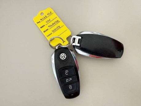 Volkswagen Touareg 3.0 TDI V6 BlueMotion Tech R-Line Plus SUV 5dr Diesel Tiptronic 4WD Euro 6 28
