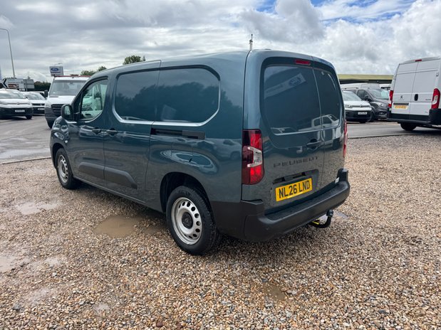 Peugeot Partner LWB L2H1 [SOLD SM] Low Roof Professional Air Con Sensors Tow Bar EURO 6 NO 11