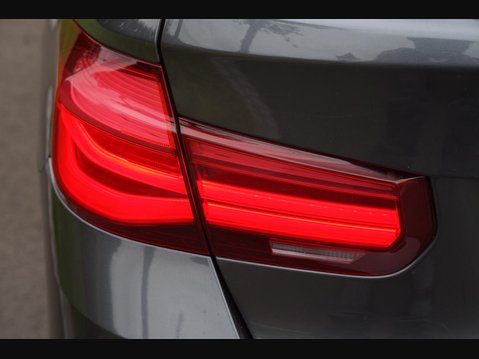 BMW 3 Series 2.0 320d M Sport Shadow Edition Touring Auto Euro 6 (s/s) 5dr 33