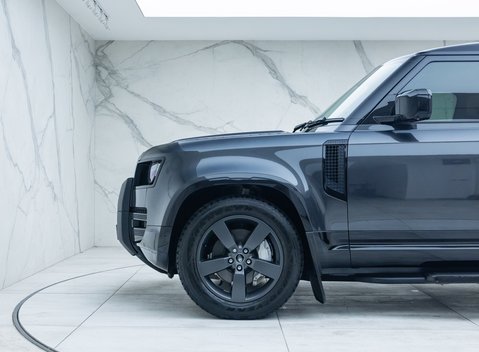 Land Rover Defender 90 D350 X-DYNAMIC HSE 34