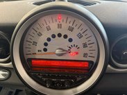 Mini Hatch 2.0 Cooper D Auto Euro 5 3dr 22