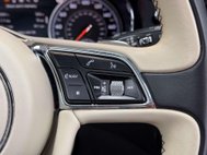 Bentley Bentayga 4.0 V8 SUV 5dr Petrol Auto 4WD Euro 6 (s/s) (550 ps) 26