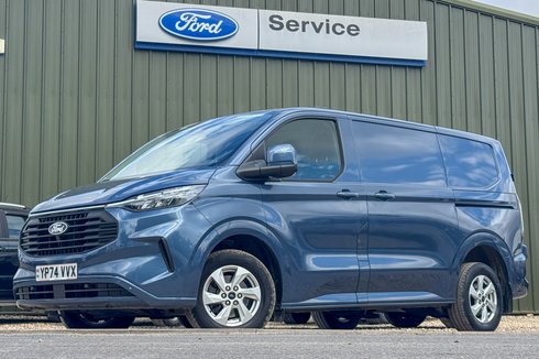 Ford Transit Custom SWB L1H1 Low Roof Limited 300 Air Con Alloys Camera Sensors EURO 6