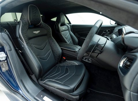 Aston Martin DBS Superleggera 10