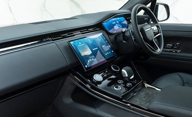 Land Rover Range Rover Sport P510e First Edition 15