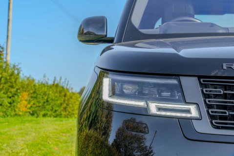 Land Rover Range Rover First Edition 27