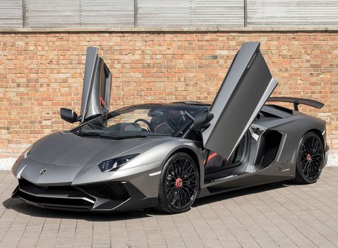 Lamborghini Aventador SV LP 750-4 Roadster 7