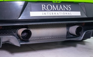 Aston Martin Vantage GT12 44