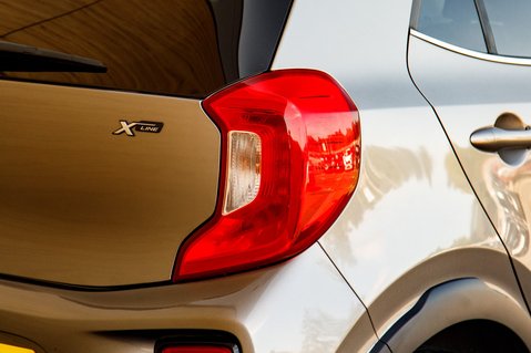 Kia Picanto X-LINE 9