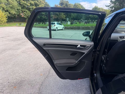 Volkswagen Golf 2.0 Golf GTD Semi-Auto 5dr 12