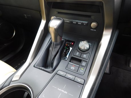 Lexus NX 300h PREMIUM CVT AUTOMATIC 5dr 16