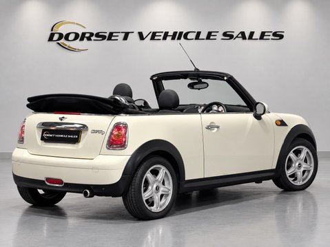 Mini Convertible 1.6 Cooper Euro 5 2dr 6