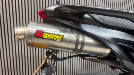 Yamaha FZ ONLY 16K CUSTOM 600CC NAKED BIKE NEW MOT WARRANTY 23