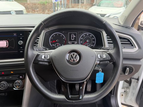 Volkswagen T-Roc SE TSI EVO 12