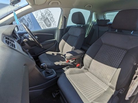 Volkswagen Polo SEL TSI DSG 15