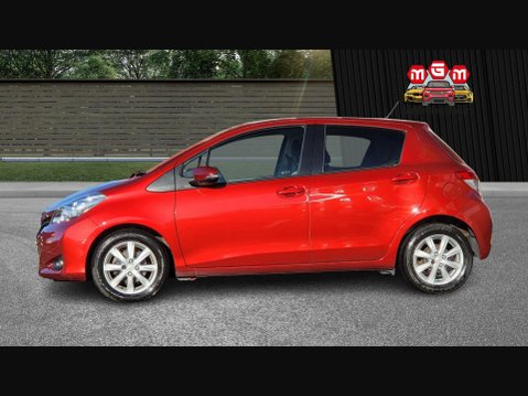 Toyota Yaris VVT-I T SPIRIT 9