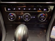 Volkswagen Golf e-Golf 5dr 33
