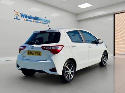 Toyota Yaris 1.5 VVT-i Icon Tech Euro 6 5dr 10