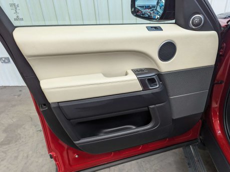 Land Rover Range Rover Sport 3.0 Range Rover Sport HSE Dynamic SDV6 Auto 4WD 5dr 52