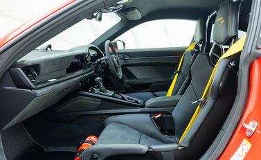 Porsche 911 GT3 RS (992) 17