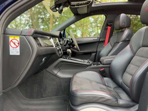 Porsche Macan 2.9 Macan GTS Semi-Auto 4WD 5dr 4
