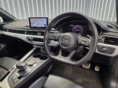 Audi RS4 2.9 TFSI V6 Estate 5dr Petrol Tiptronic quattro Euro 6 (s/s) (450 ps) 32