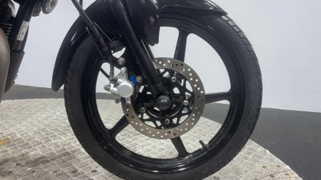 Yamaha YBR 125 2016 ONLY 6K GOOD LOOKING PROJECT BIKE SPARES OR REPAIR 125CC LEARNER 9