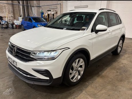 Volkswagen Tiguan LIFE TSI DSG