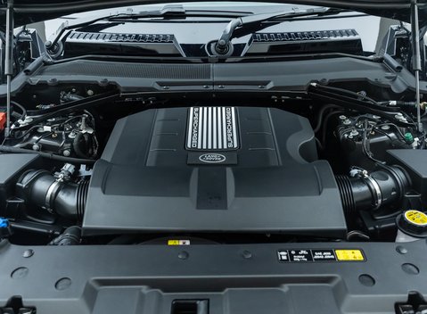 Land Rover Defender 90 V8 Carpathian Edition 34