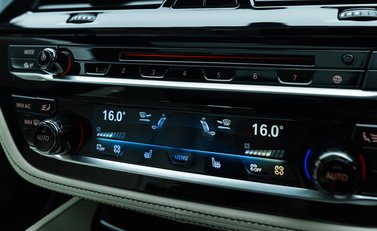 BMW Alpina B5 Touring 27