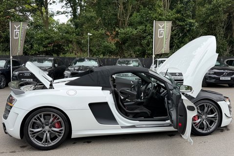 Audi R8 GT QUATTRO V10 SPYDER - 1 OF 33 - BUCKET SEATS -CERAMIC BRAKES 15