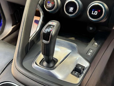 Jaguar E-Pace 2.0 E-Pace R-Dynamic HSE D AWD Auto 4WD 5dr 51