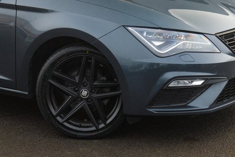 SEAT Leon TSI EVO FR BLACK EDITION 11