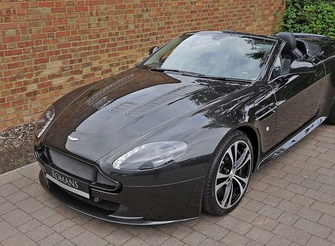 Aston Martin V12 Vantage S Roadster 13