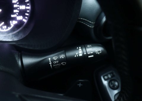 Nissan Juke 1.0 Juke Tekna DiG-T Semi-Auto 5dr 34