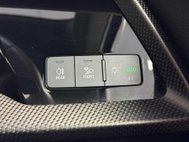 Audi RS3 2.5 TFSI Vorsprung Saloon 4dr Petrol S Tronic quattro Euro 6 (s/s) (400 ps) 32