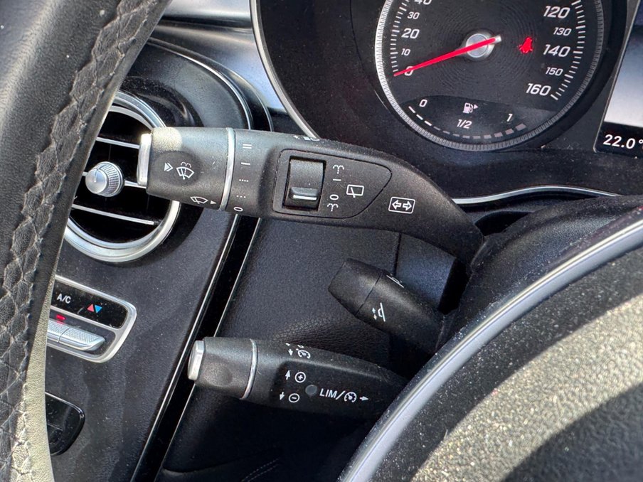 2017 Mercedes-Benz GLC — image 34