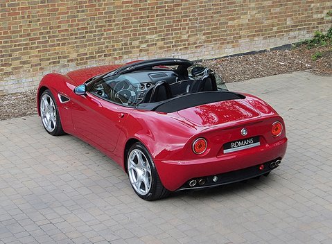 Alfa Romeo 8C Spider 9