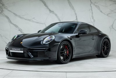 Porsche 911 Carrera GTS (992)
