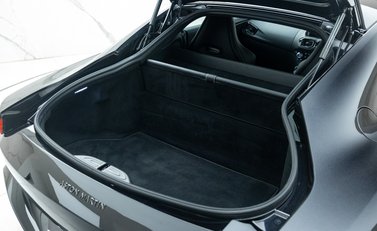 Aston Martin Vantage V8 42