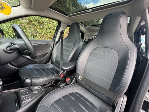 Smart Forfour 17.6kWh Prime Exclusive Hatchback 5dr Electric Auto (22kW Charger) (82 ps) 10