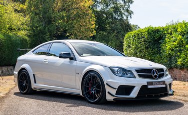 Mercedes-Benz C63 AMG Black Series 2