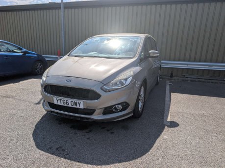 Ford S-Max 2.0 S-Max Titanium Sport TDCi Auto 5dr 11