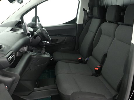 Peugeot Partner M 1.5 BlueHDi 100 Asphalt 10