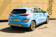 Hyundai KONA PREMIUM 2