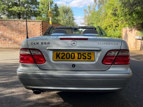 Mercedes-Benz CLK 2.0 CLK200 Kompressor Elegance Cabriolet 2dr Petrol Manual (233 g/km, 163 b 35