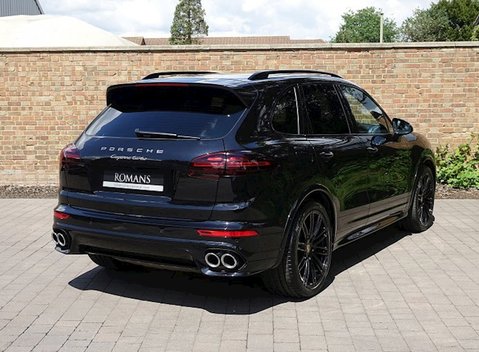 Porsche Cayenne Turbo 21