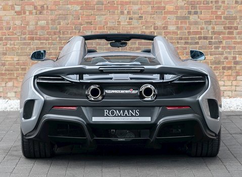 McLaren 675LT Spider 5